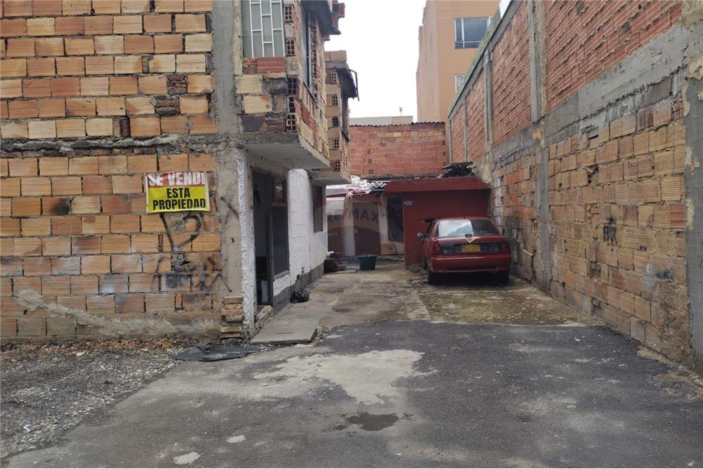 Hotel for Sale in Bogota Distrito Capital 110231